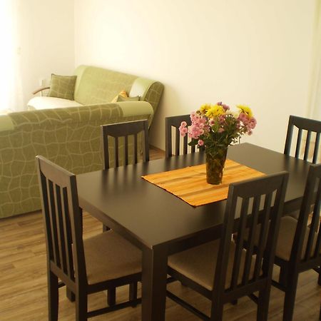Apartment Vuk I Novak อุลซิน ภายนอก รูปภาพ