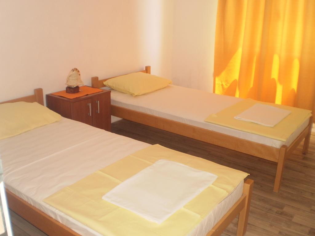 Apartment Vuk I Novak อุลซิน ห้อง รูปภาพ