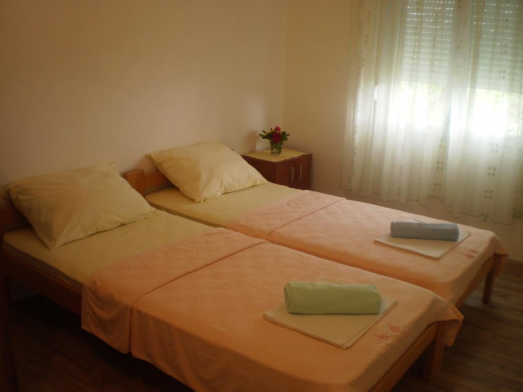 Apartment Vuk I Novak อุลซิน ภายนอก รูปภาพ