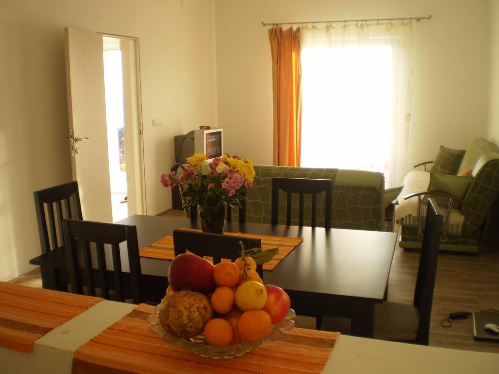 Apartment Vuk I Novak อุลซิน ภายนอก รูปภาพ