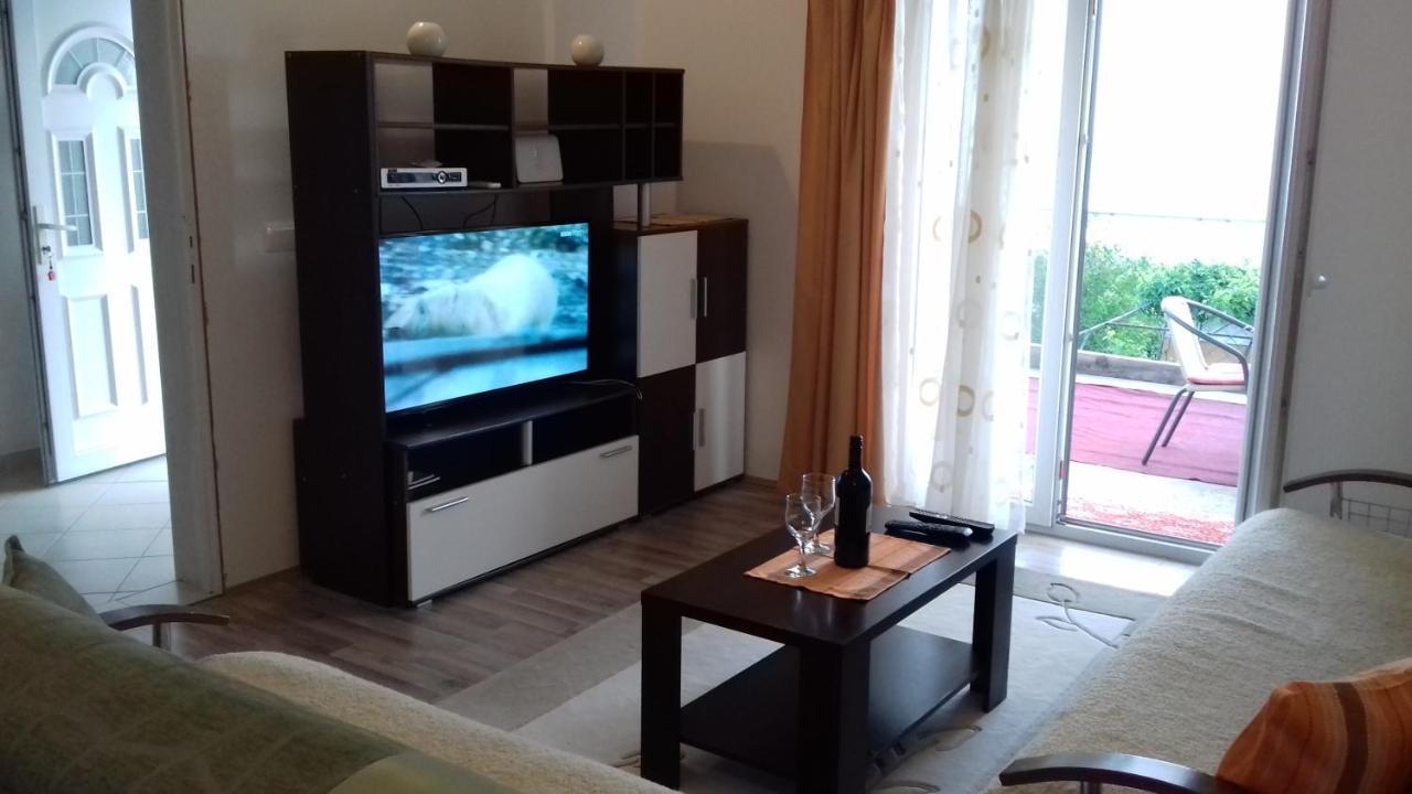 Apartment Vuk I Novak อุลซิน ภายนอก รูปภาพ