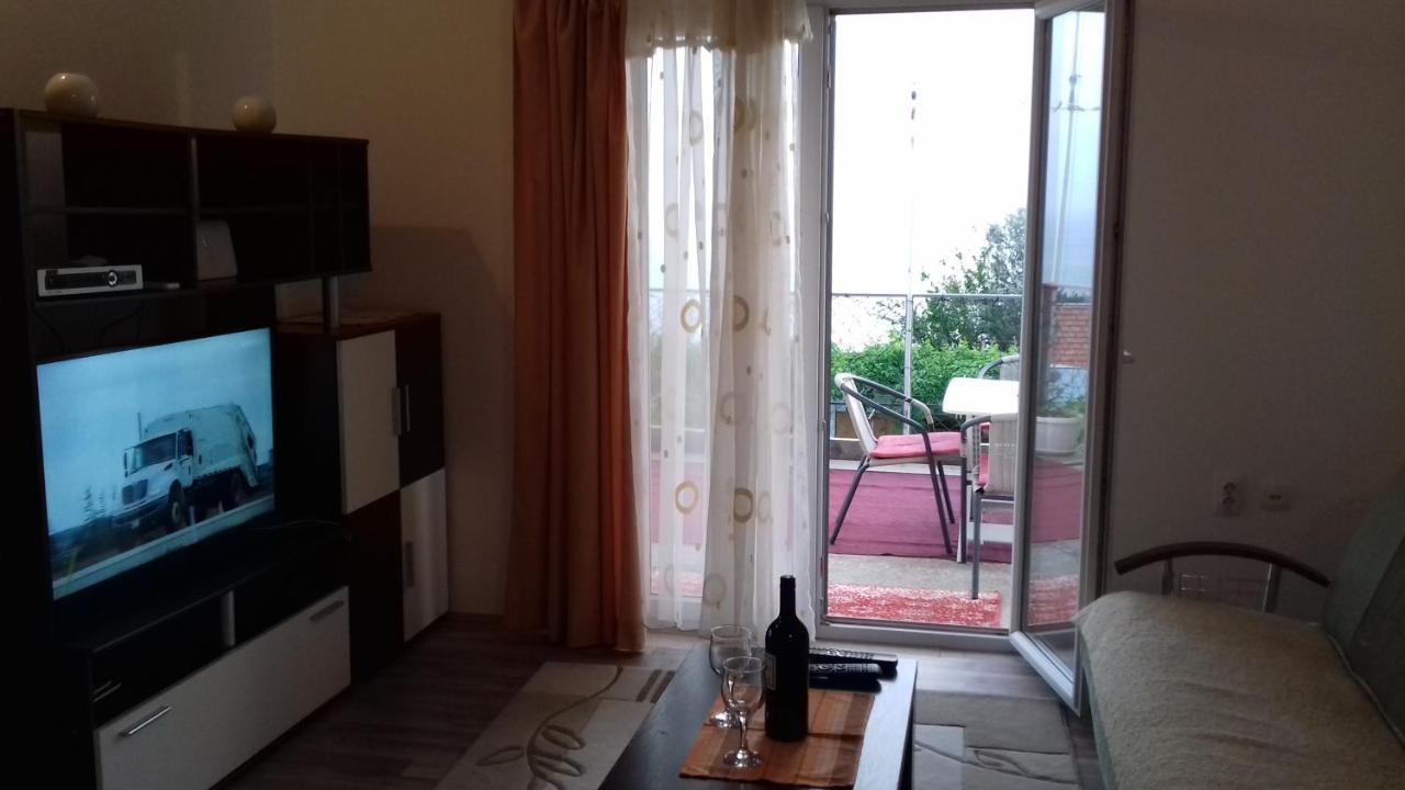 Apartment Vuk I Novak อุลซิน ภายนอก รูปภาพ